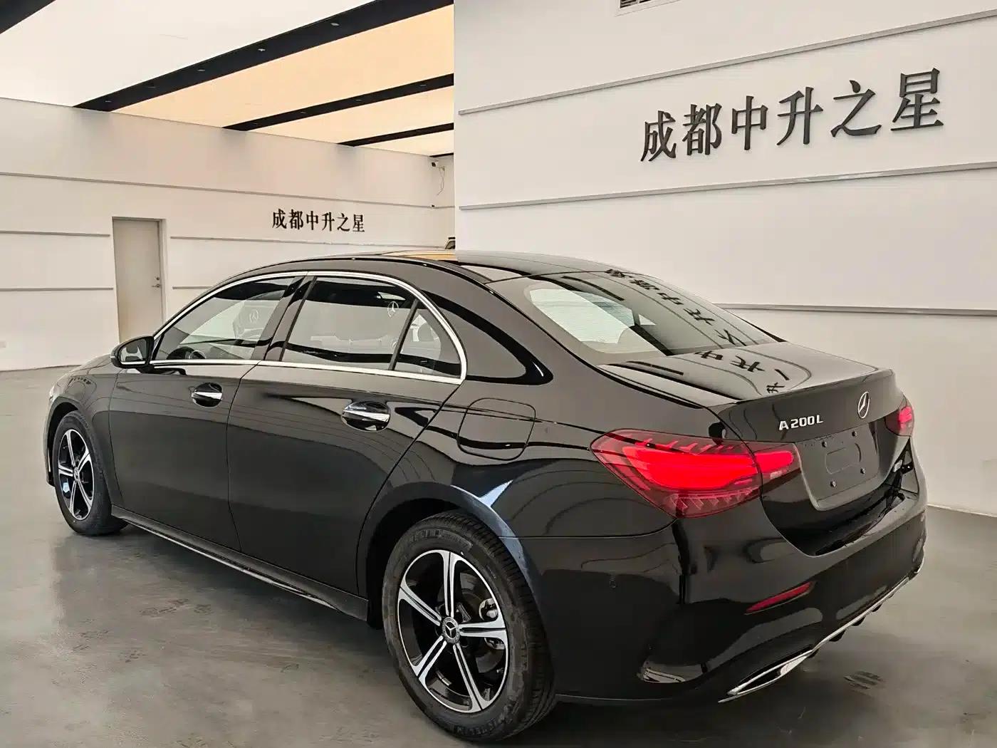 Mercedes-Benz A-Class 2024 A 200 L Fashion Edition — миниатюра 6