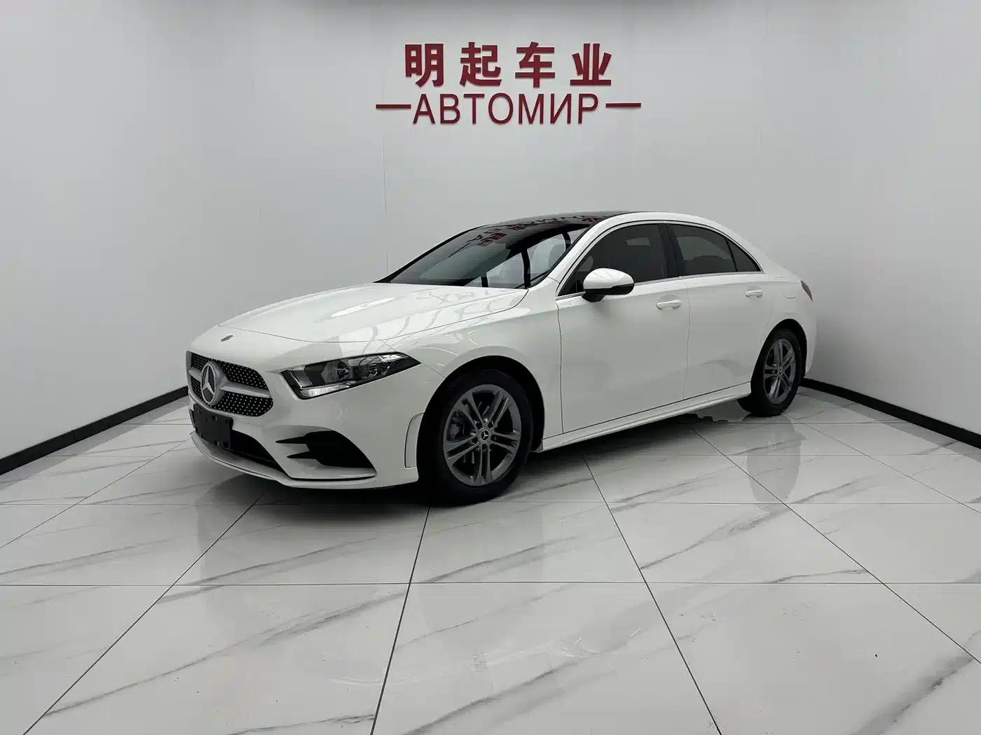 Mercedes-Benz A-Class 2022 Facelift A 180 L Sport Sedan — миниатюра 1