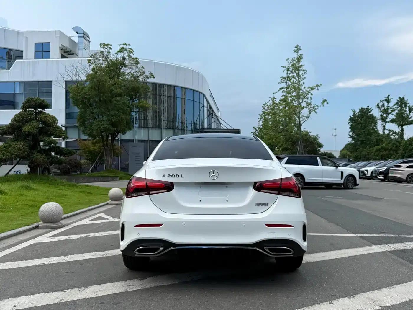 Mercedes-Benz A-Class 2020 A 200 L Sport Sedan — миниатюра 14