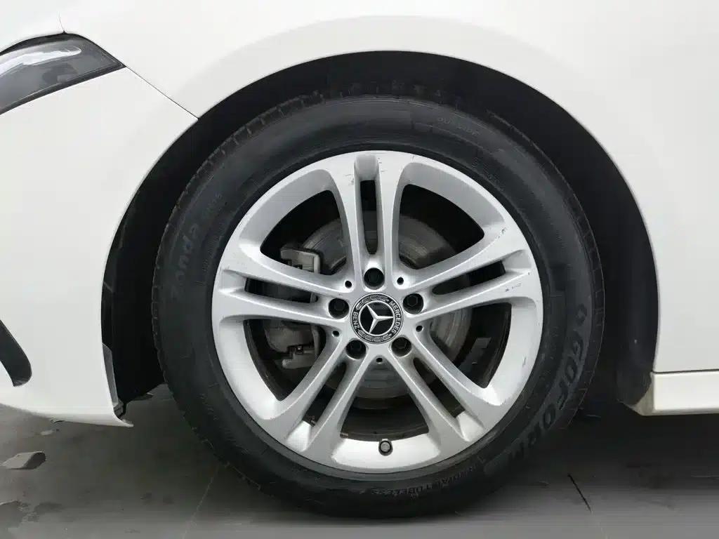 2023 Mercedes-Benz A-Class A 180 L — миниатюра 17