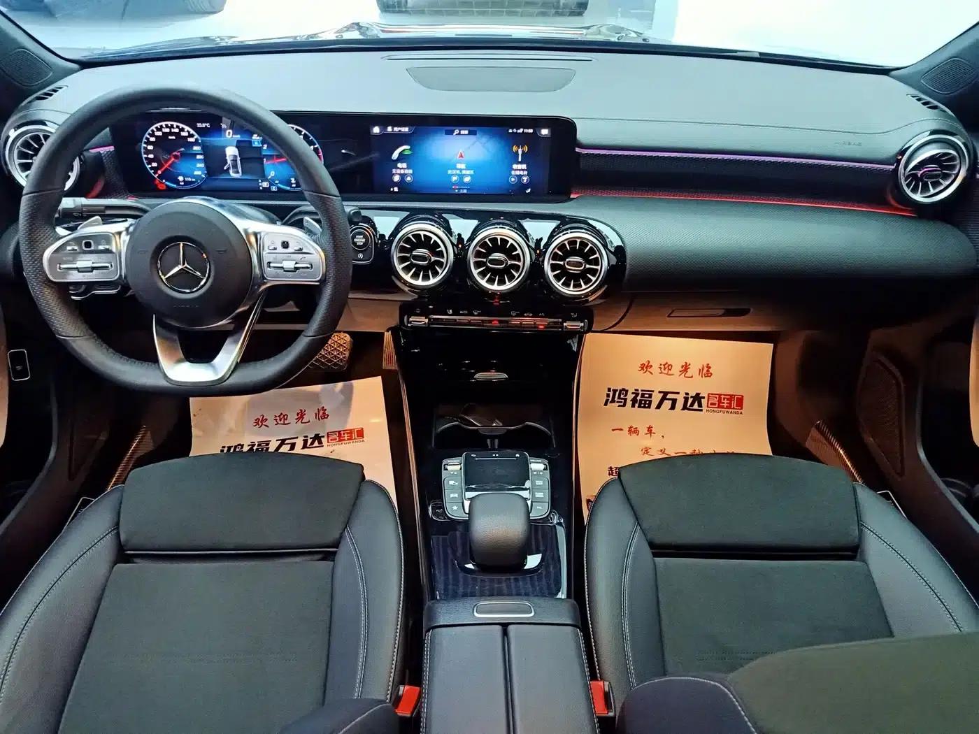 Mercedes-Benz A-Class 2022 Facelift III A 200 L Sport Sedan Fashion Edition — миниатюра 21