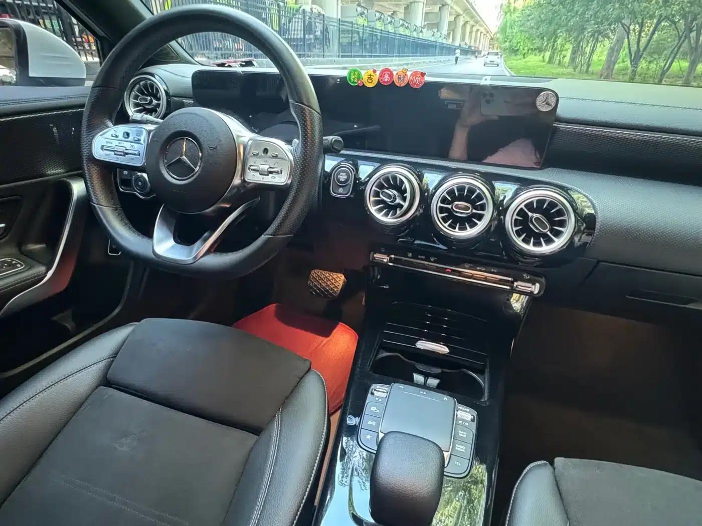 Mercedes-Benz A-Class 2022 A 200 L Sport Sedan Dynamic Edition — миниатюра 13