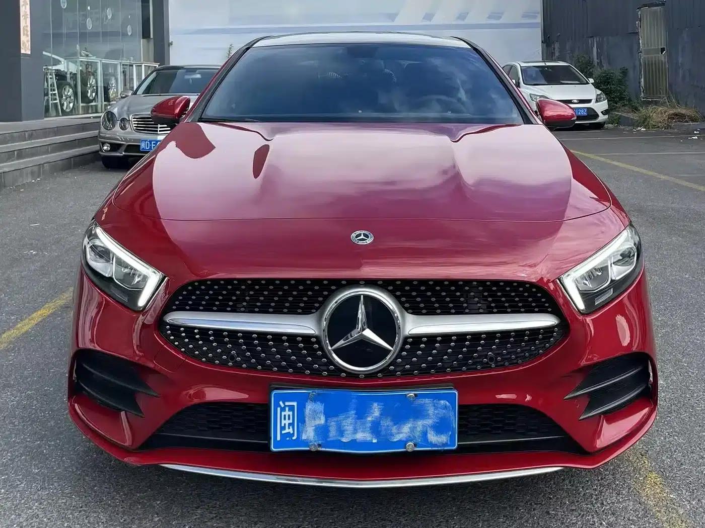 2023 Mercedes-Benz A-Class A 200 L Fashion Edition — миниатюра 2