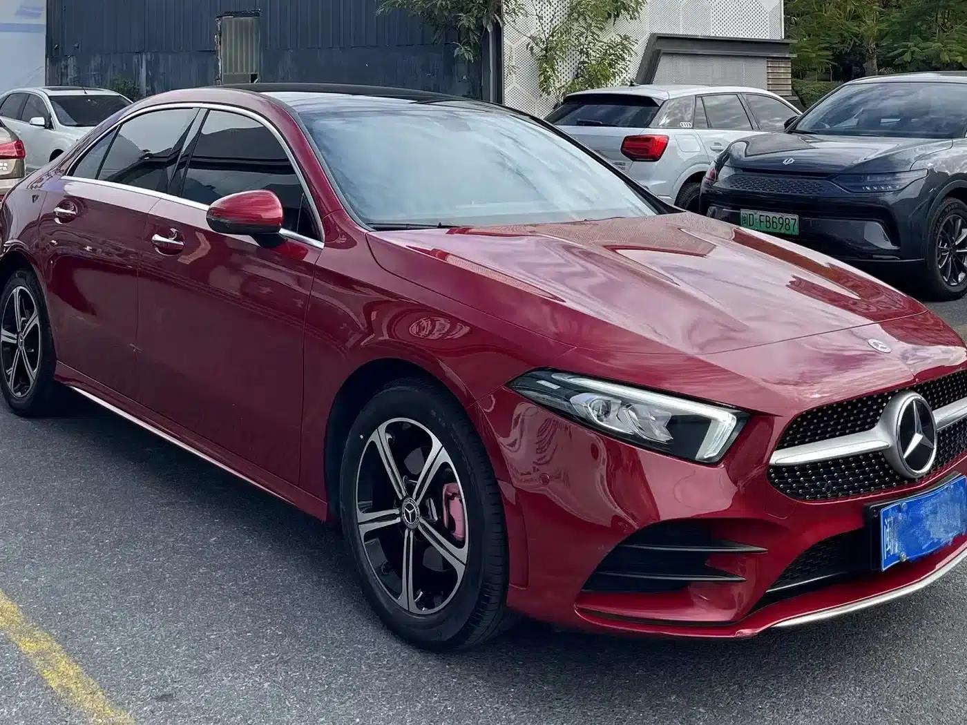 2023 Mercedes-Benz A-Class A 200 L Fashion Edition — миниатюра 3
