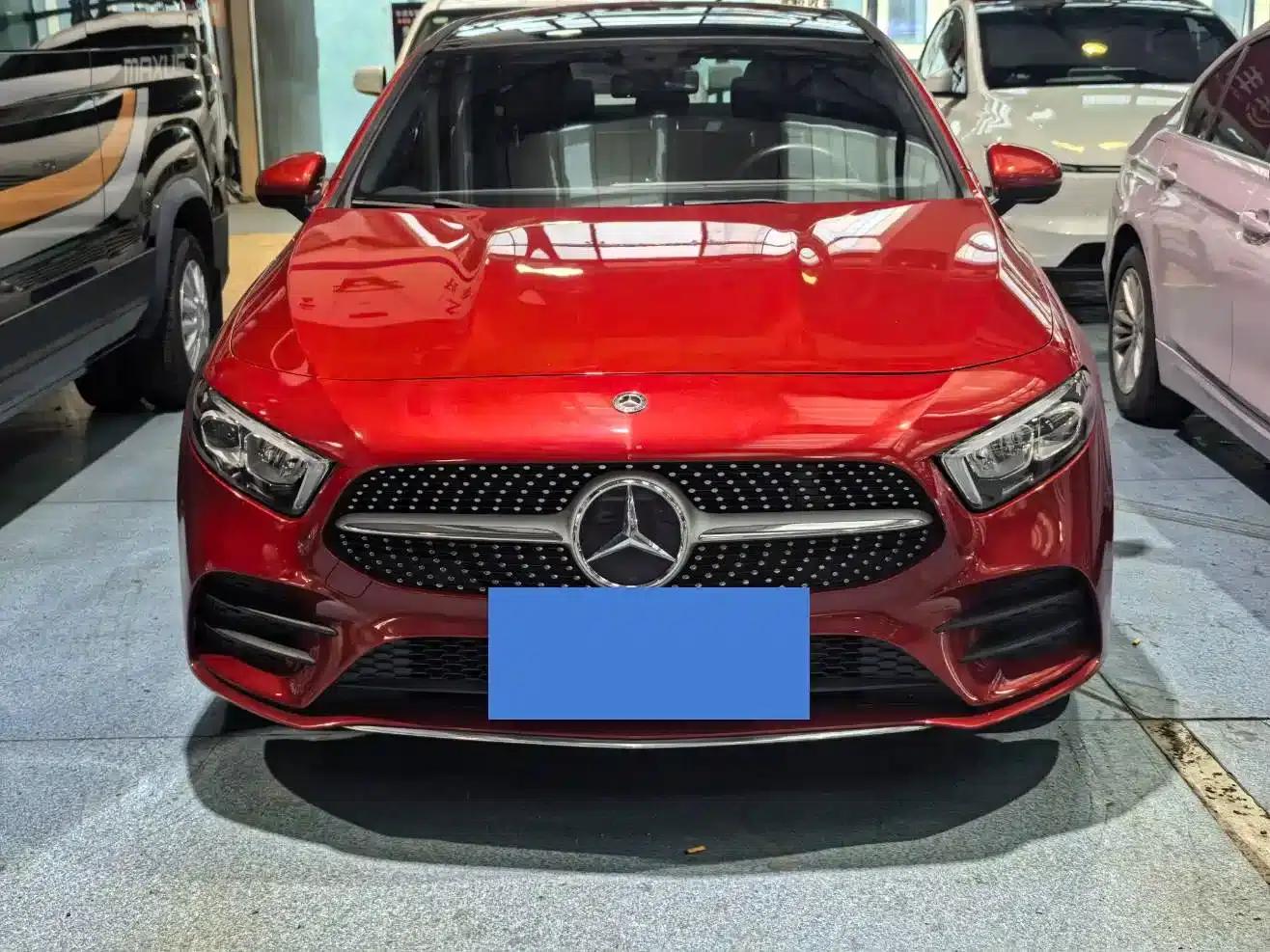 Mercedes-Benz A-Class 2020 A 200 L Sport Sedan — миниатюра 1