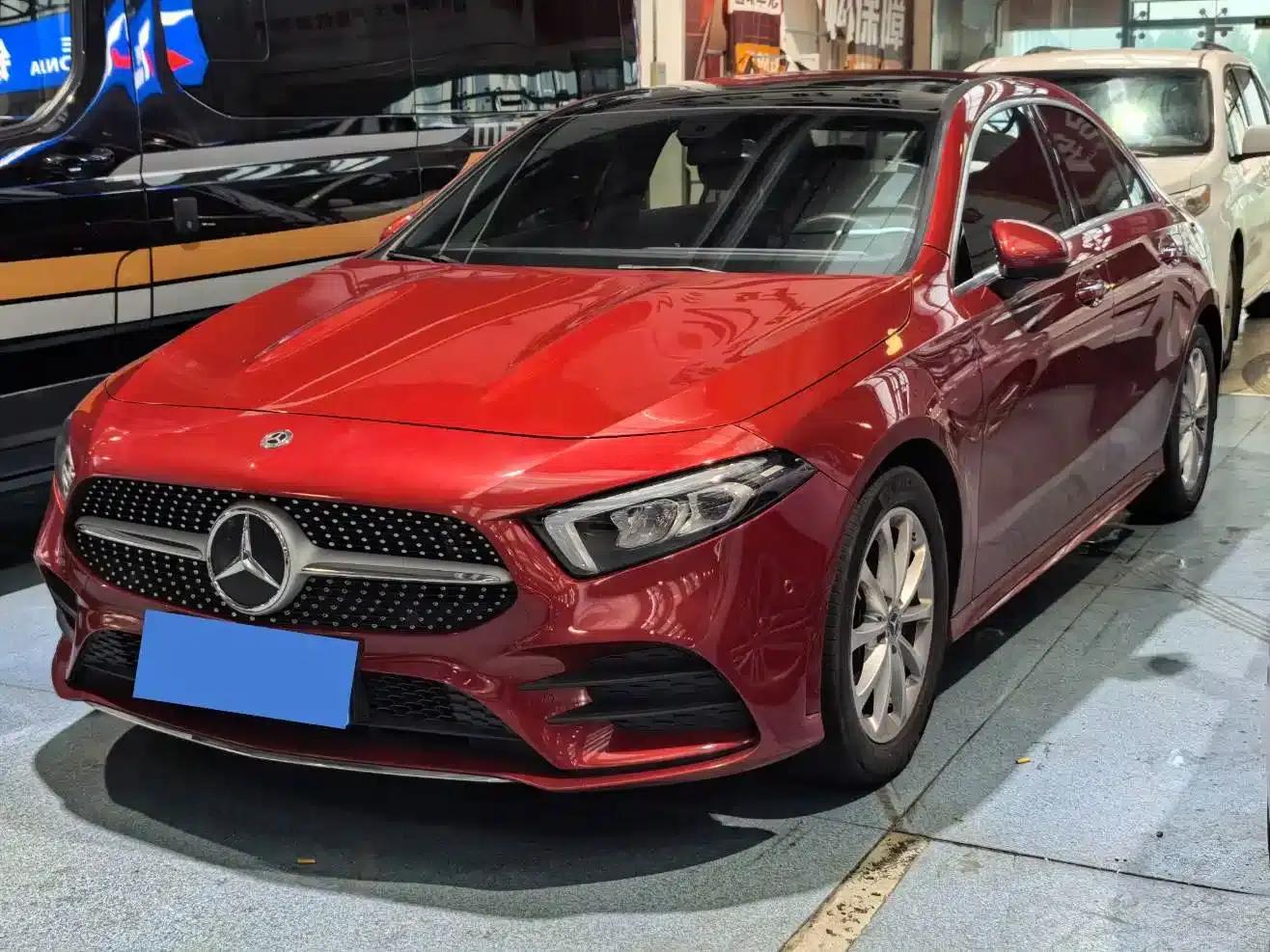Mercedes-Benz A-Class 2020 A 200 L Sport Sedan — миниатюра 3