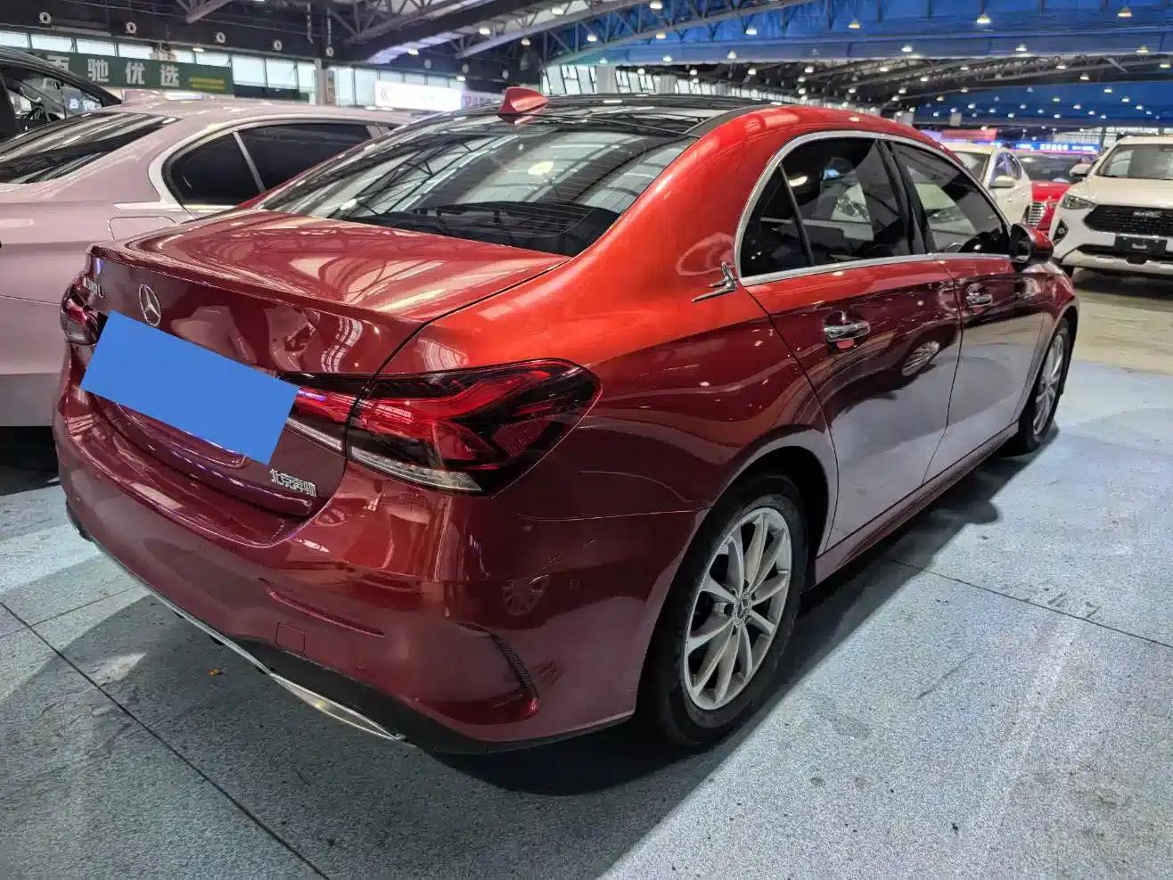 Mercedes-Benz A-Class 2020 A 200 L Sport Sedan — миниатюра 8