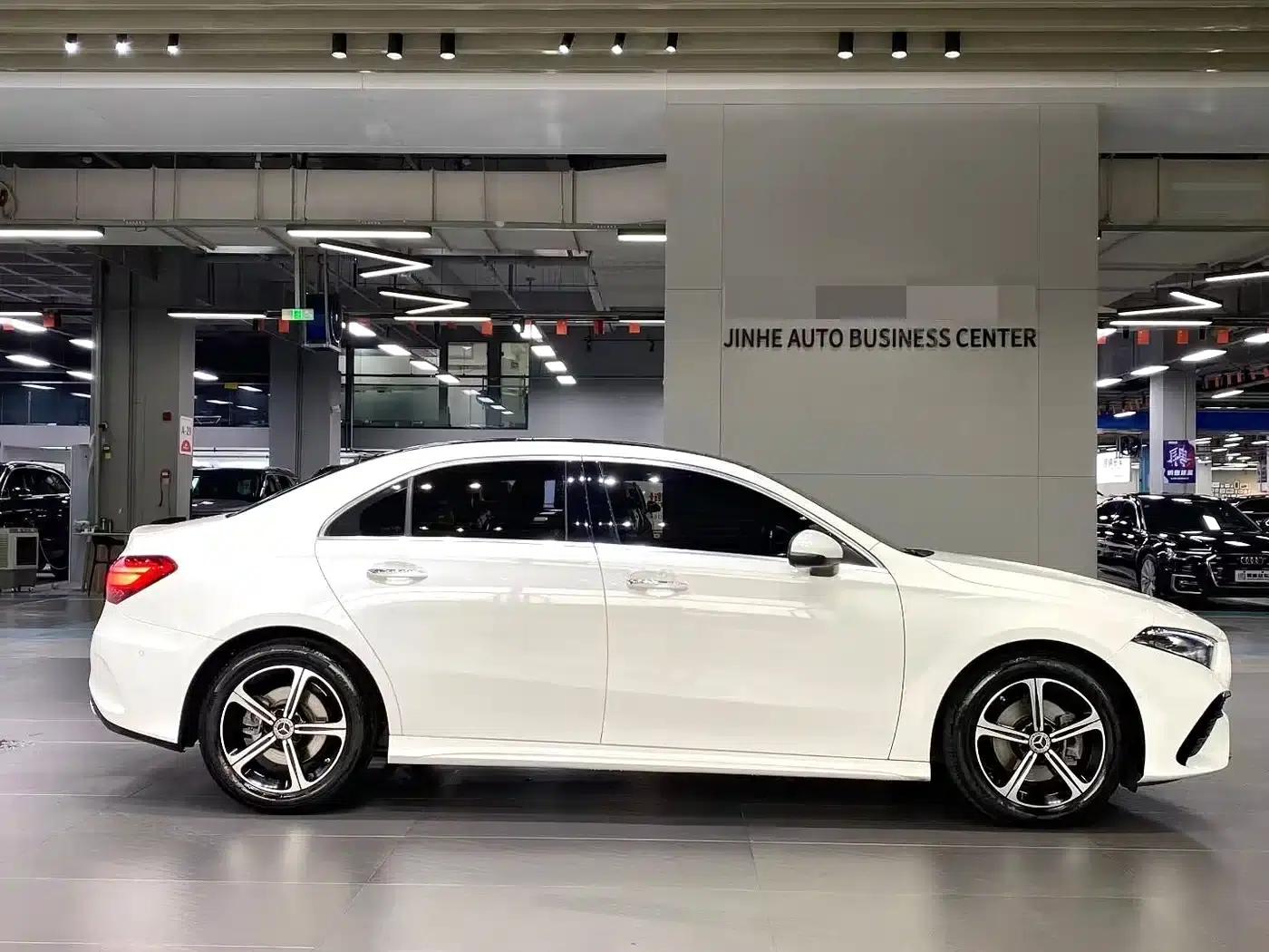Mercedes-Benz A-Class 2024 A 200 L Fashion Edition — миниатюра 6