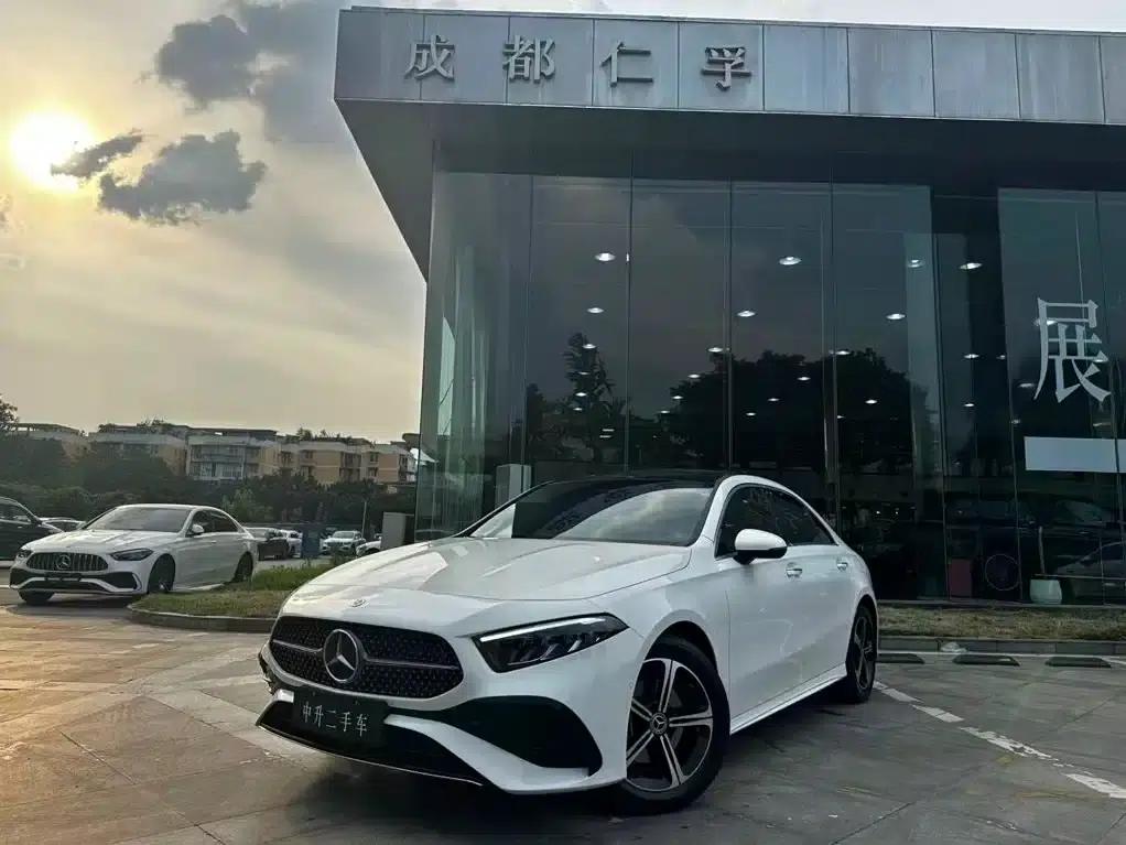 Mercedes-Benz A-Class 2025 A 200 L Fashion Edition — миниатюра 1