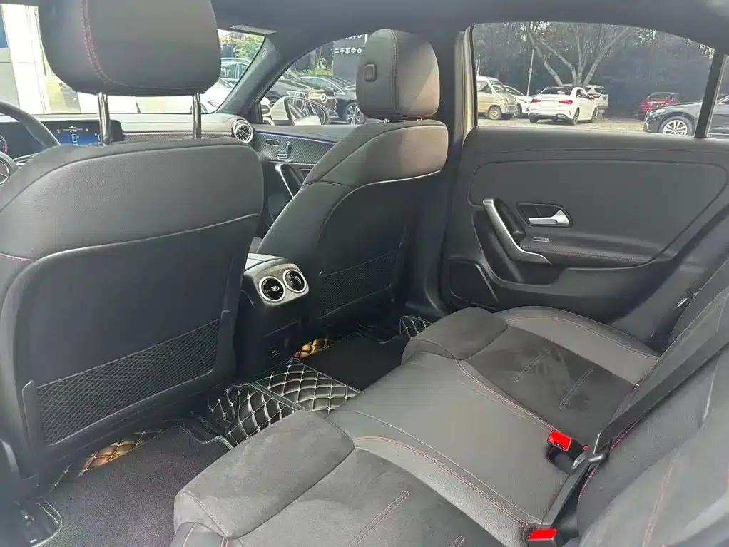 Mercedes-Benz A-Class 2025 A 200 L Fashion Edition — миниатюра 18