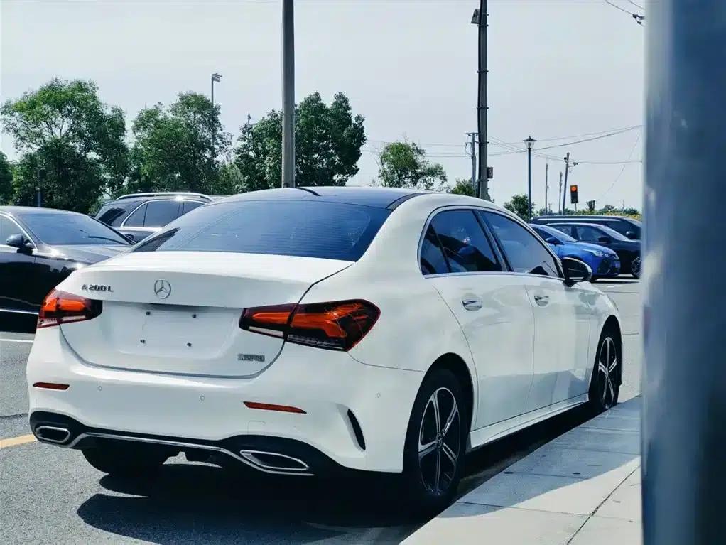 2023 Mercedes-Benz A-Class A 200 L Fashion Edition — миниатюра 6