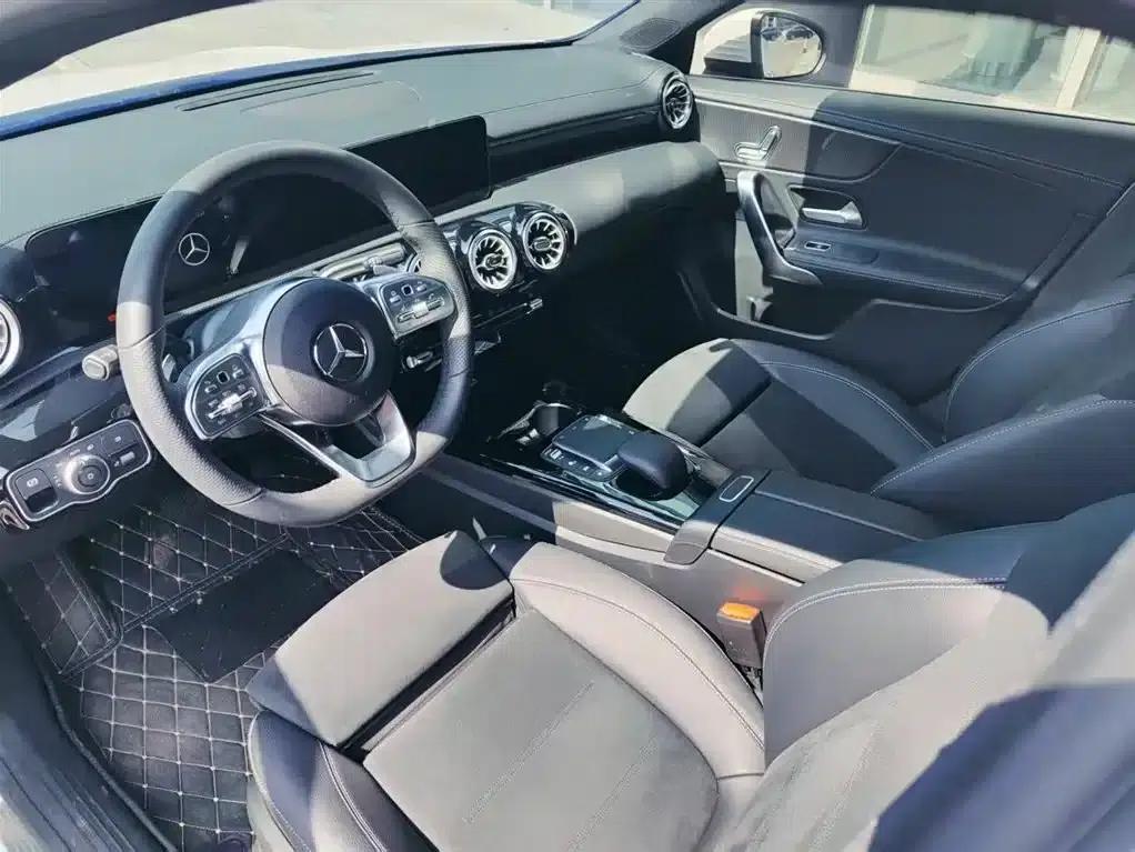 2023 Mercedes-Benz A-Class A 200 L Fashion Edition — миниатюра 9