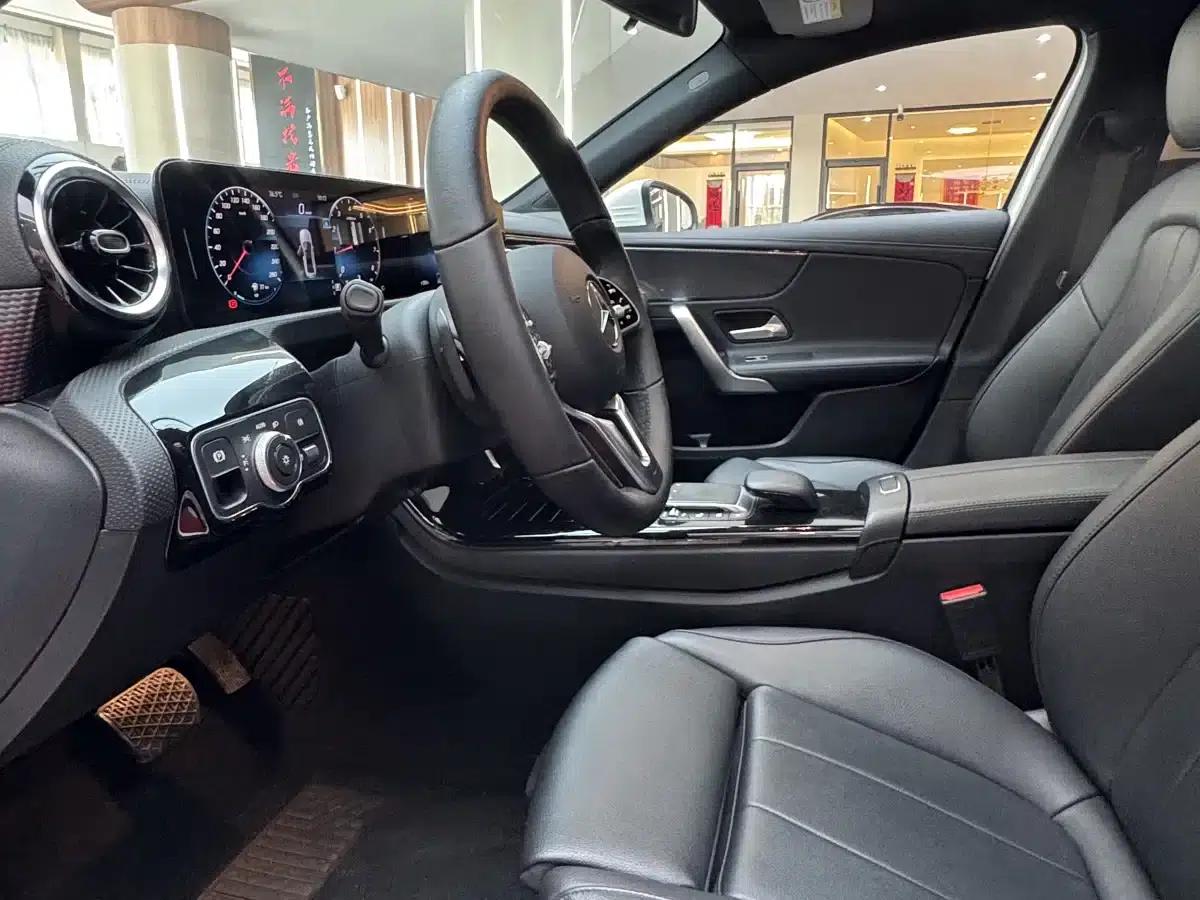 2021 Mercedes-Benz A-Class A 200 L Sport Sedan Dynamic — миниатюра 12