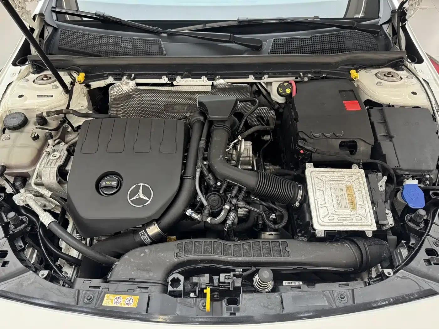 2021 Mercedes-Benz A-Class A 200 L Sport Sedan Dynamic — миниатюра 8