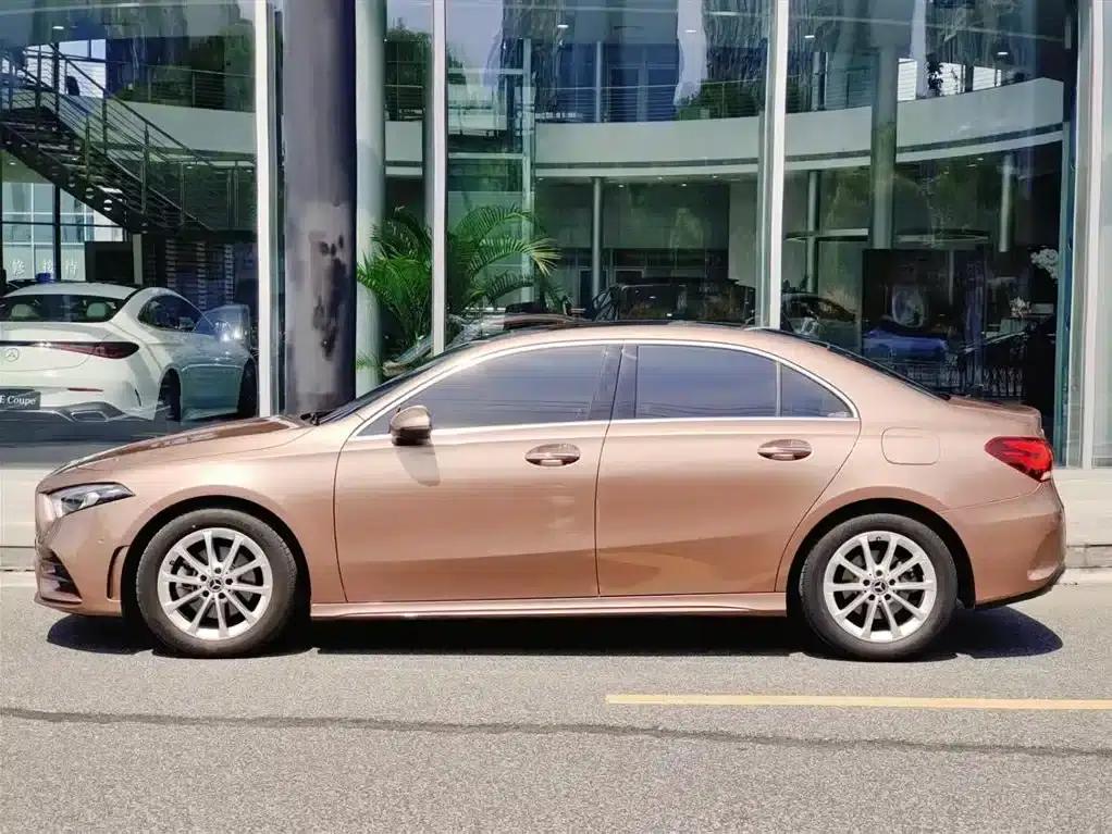Mercedes-Benz A-Class 2020 Facelift A 200 L Sport Sedan Dynamic Edition — миниатюра 2