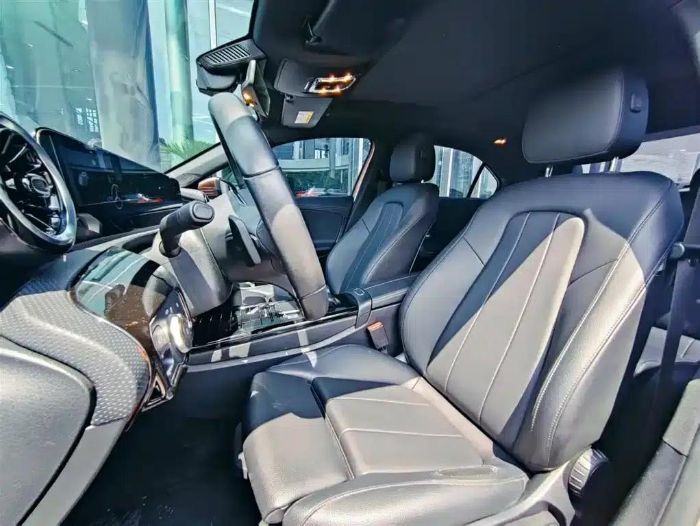 Mercedes-Benz A-Class 2020 Facelift A 200 L Sport Sedan Dynamic Edition — миниатюра 11