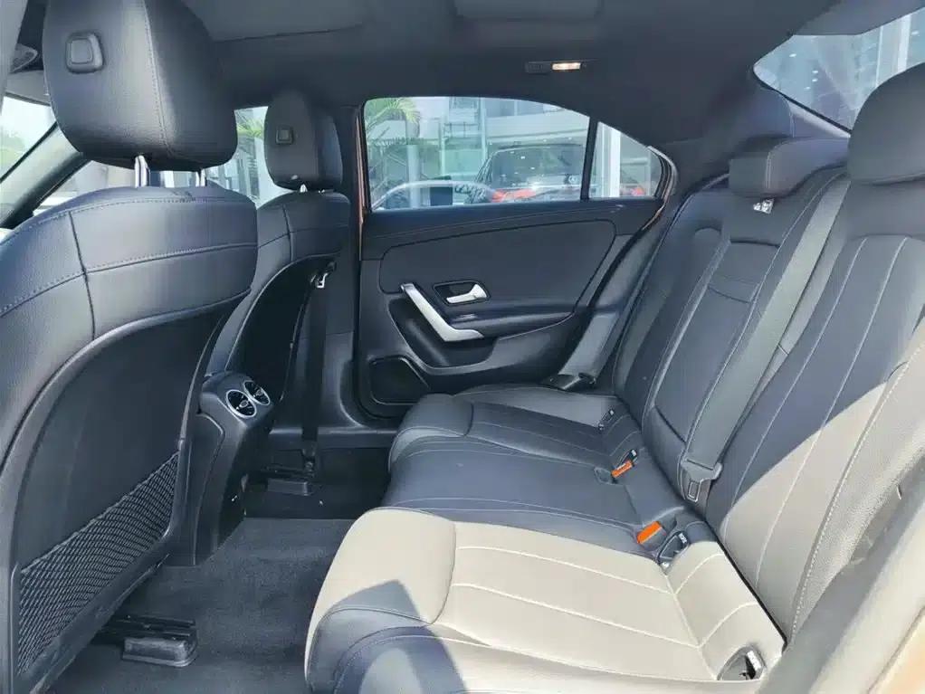 Mercedes-Benz A-Class 2020 Facelift A 200 L Sport Sedan Dynamic Edition — миниатюра 14