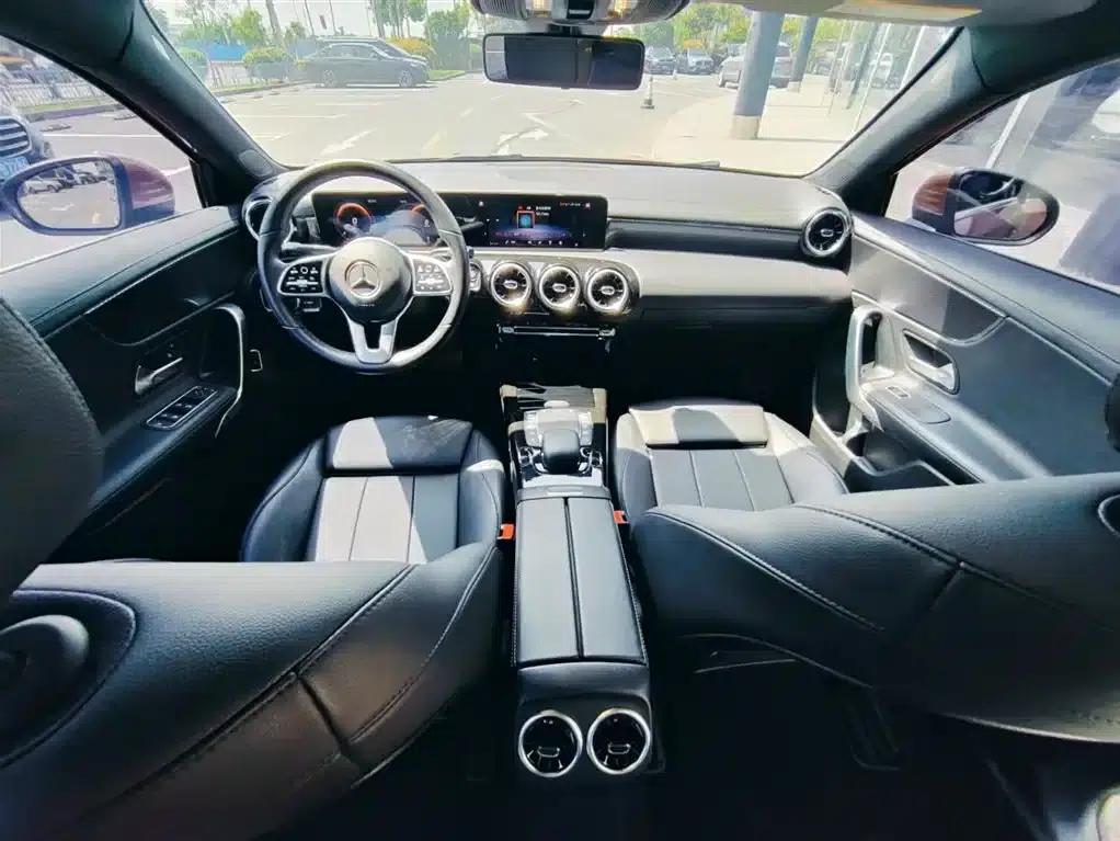 Mercedes-Benz A-Class 2020 Facelift A 200 L Sport Sedan Dynamic Edition — миниатюра 17