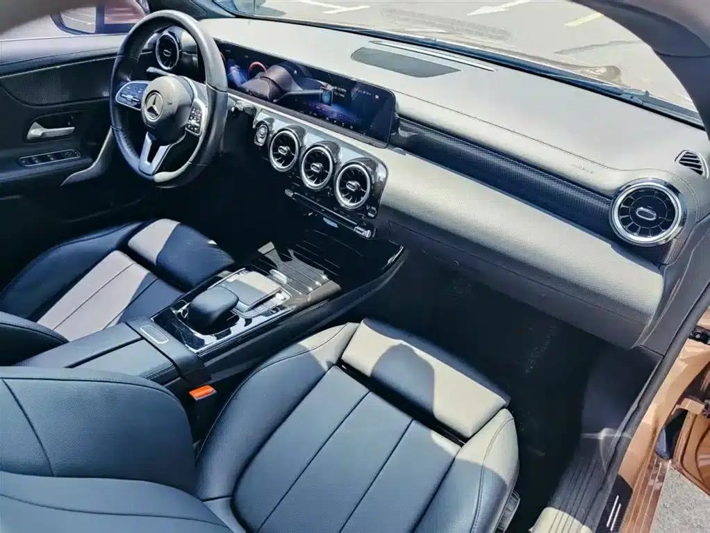 Mercedes-Benz A-Class 2020 Facelift A 200 L Sport Sedan Dynamic Edition — миниатюра 19