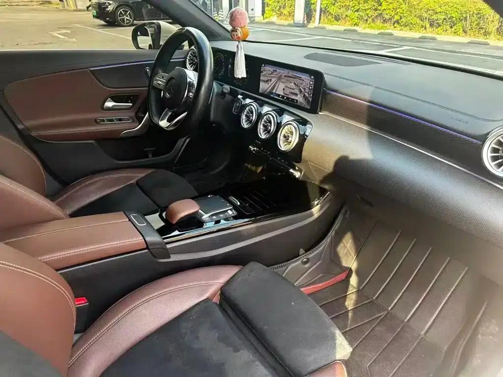 Mercedes-Benz A-Class 2022 Facelift A 200 L Sport Sedan Fashion Model — миниатюра 13