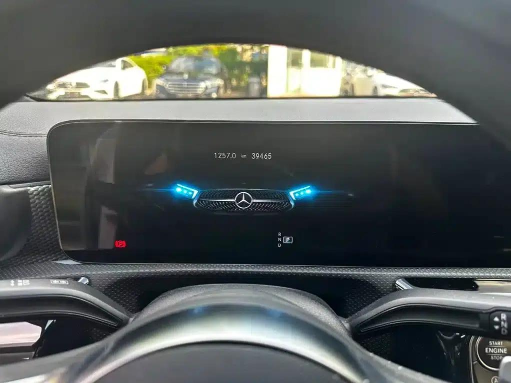 Mercedes-Benz A-Class 2022 Facelift A 200 L Sport Sedan Fashion Model — миниатюра 17