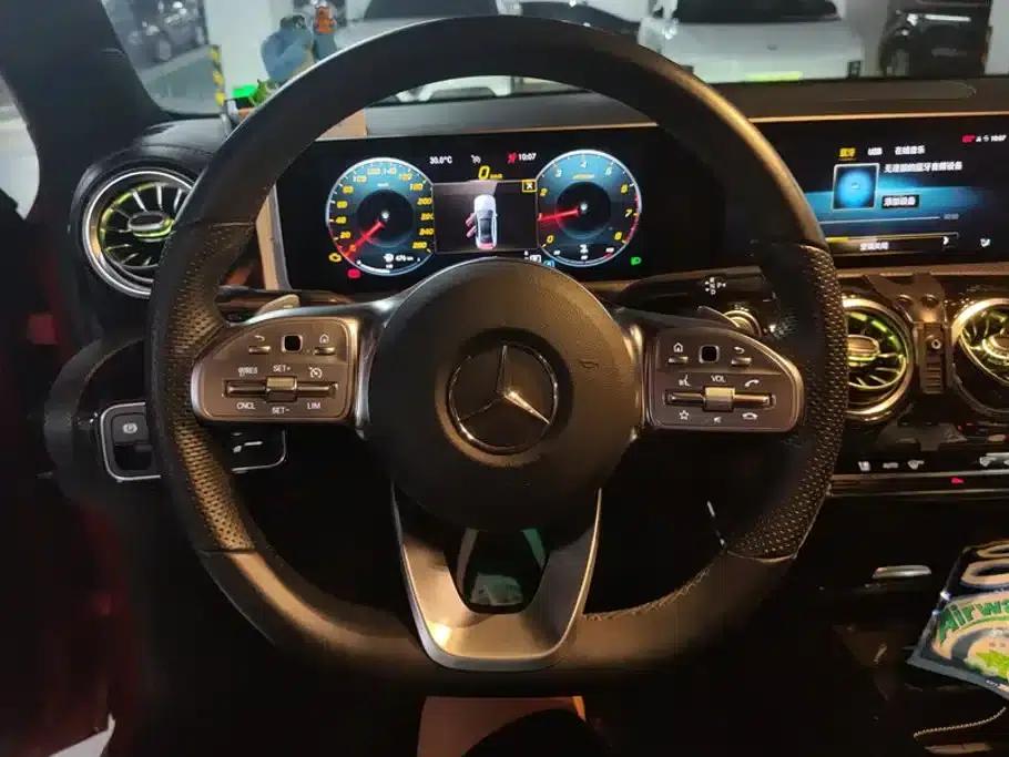 2019 Mercedes-Benz A-Class A 200 L Sport Sedan — миниатюра 15