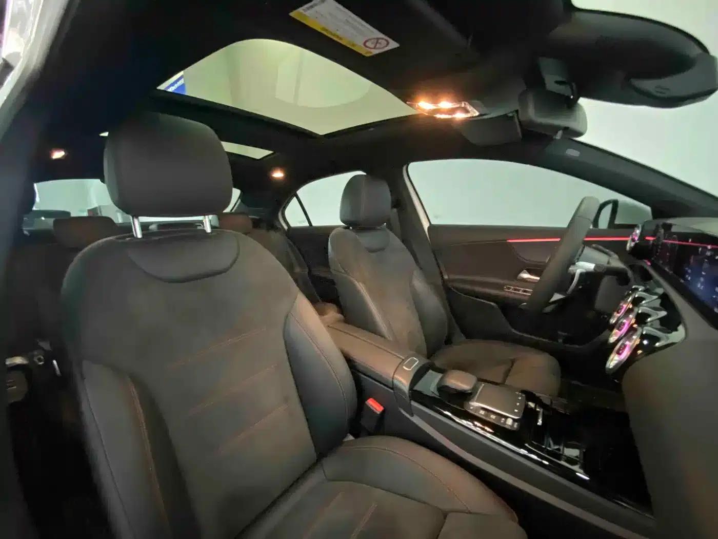2023 Mercedes-Benz A-Class A 200 L Fashion Edition — миниатюра 3