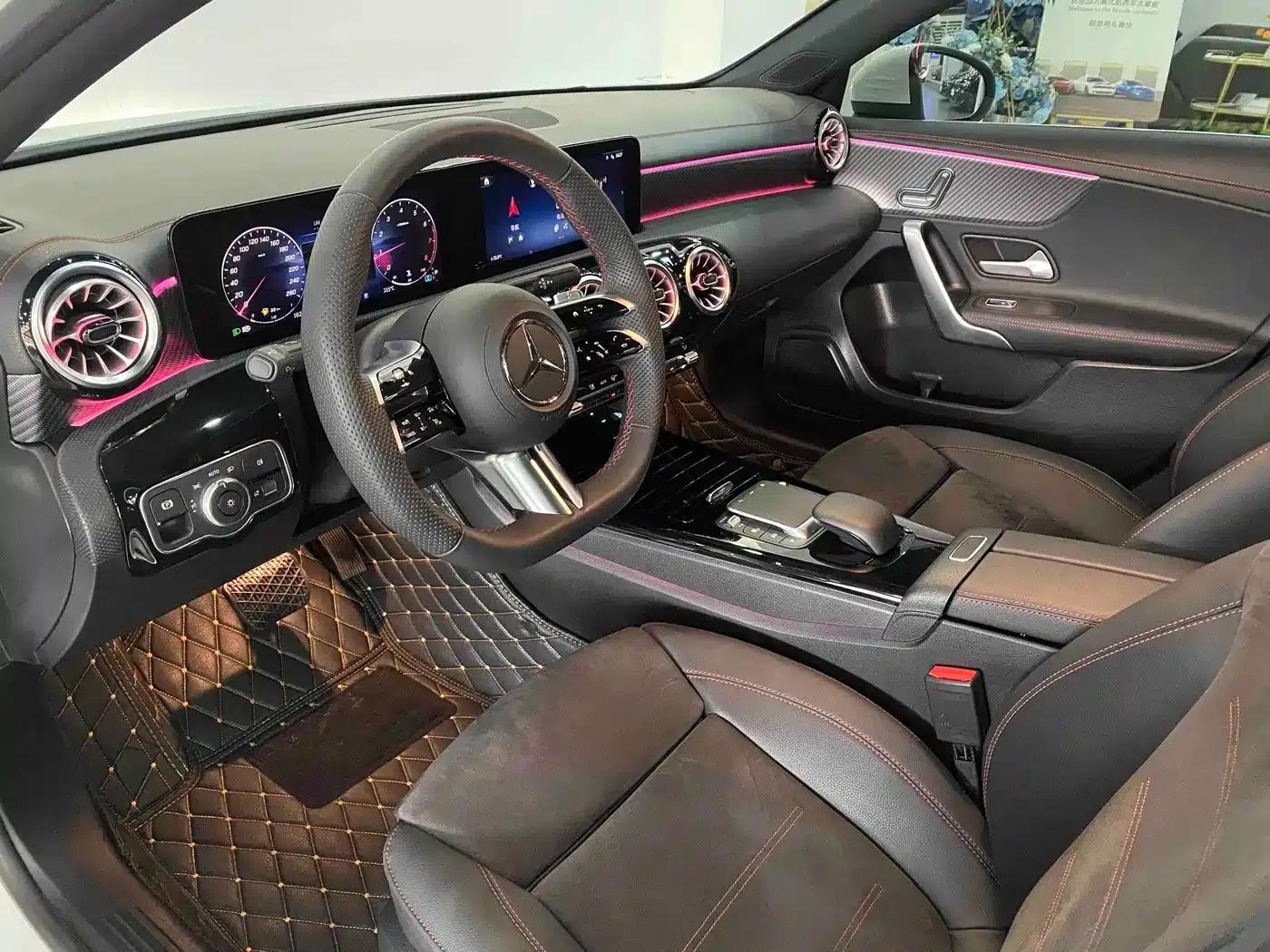 2023 Mercedes-Benz A-Class A 200 L Fashion Edition — миниатюра 10