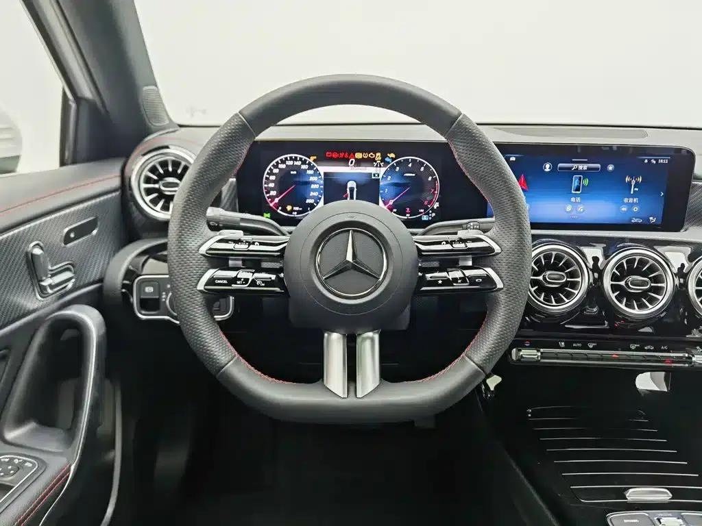 Mercedes-Benz A-Class 2025 A 200 L Fashion Edition — миниатюра 11