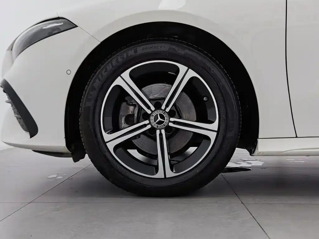 Mercedes-Benz A-Class 2025 A 200 L Fashion Edition — миниатюра 17