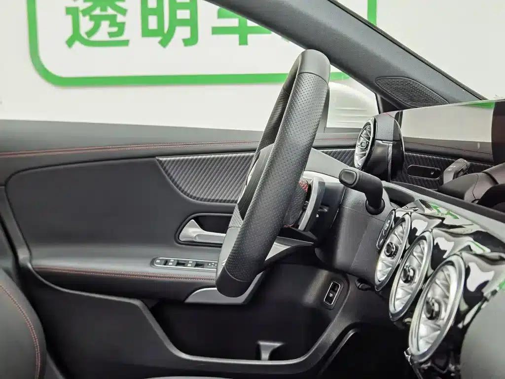 Mercedes-Benz A-Class 2025 A 200 L Fashion Edition — миниатюра 22