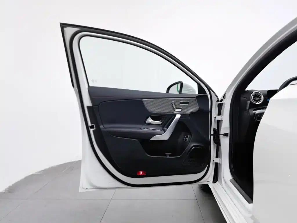Mercedes-Benz A-Class 2025 A 200 L Fashion Edition — миниатюра 8