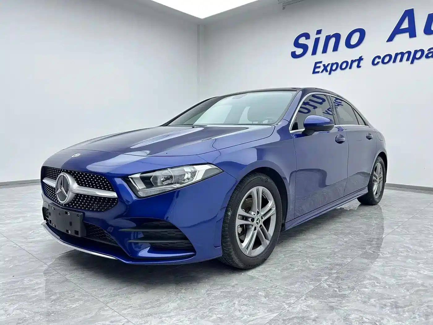 Mercedes-Benz A-Class 2022 Facelift A 180 L Sport Sedan — миниатюра 1