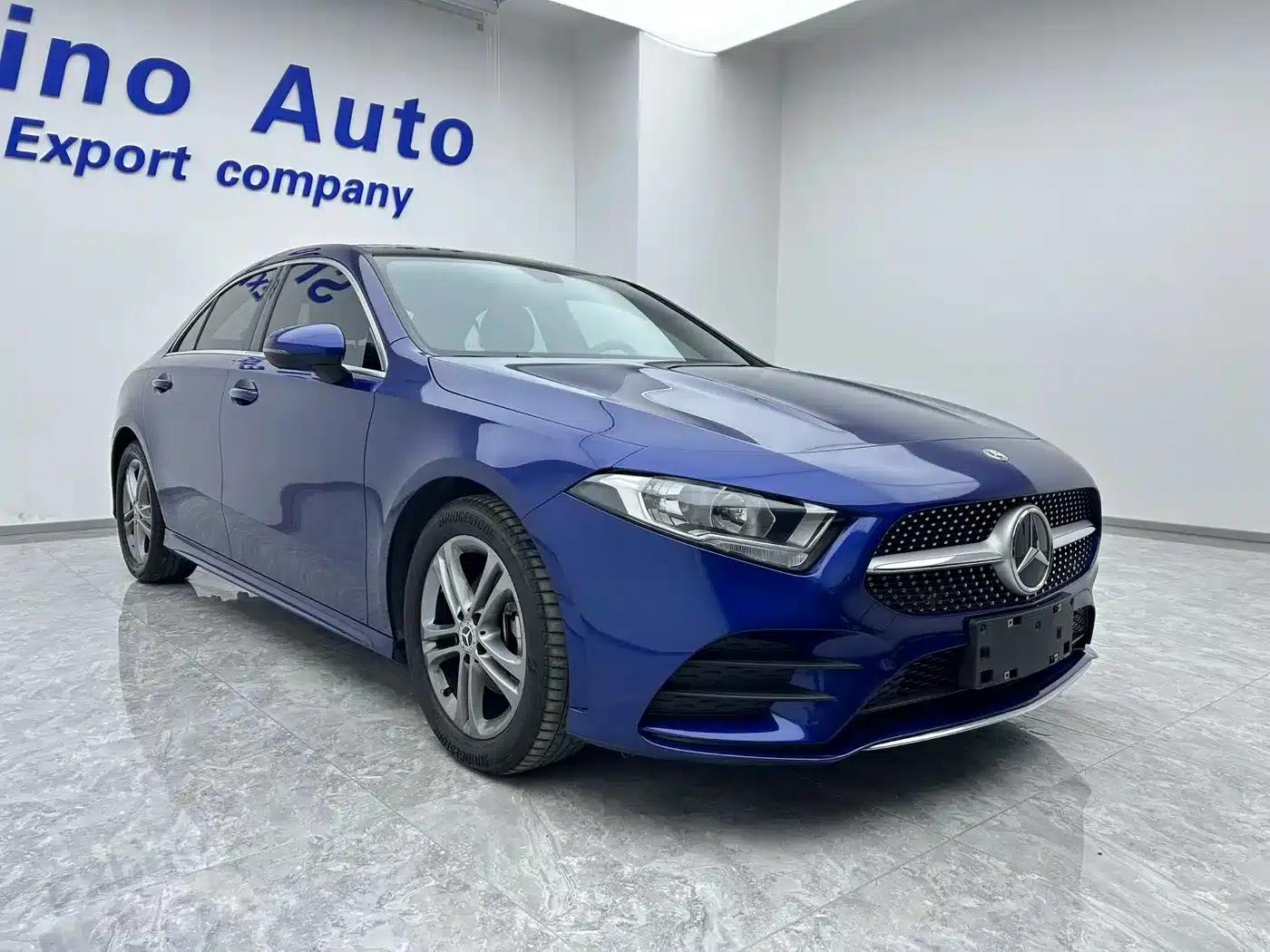 Mercedes-Benz A-Class 2022 Facelift A 180 L Sport Sedan — миниатюра 3
