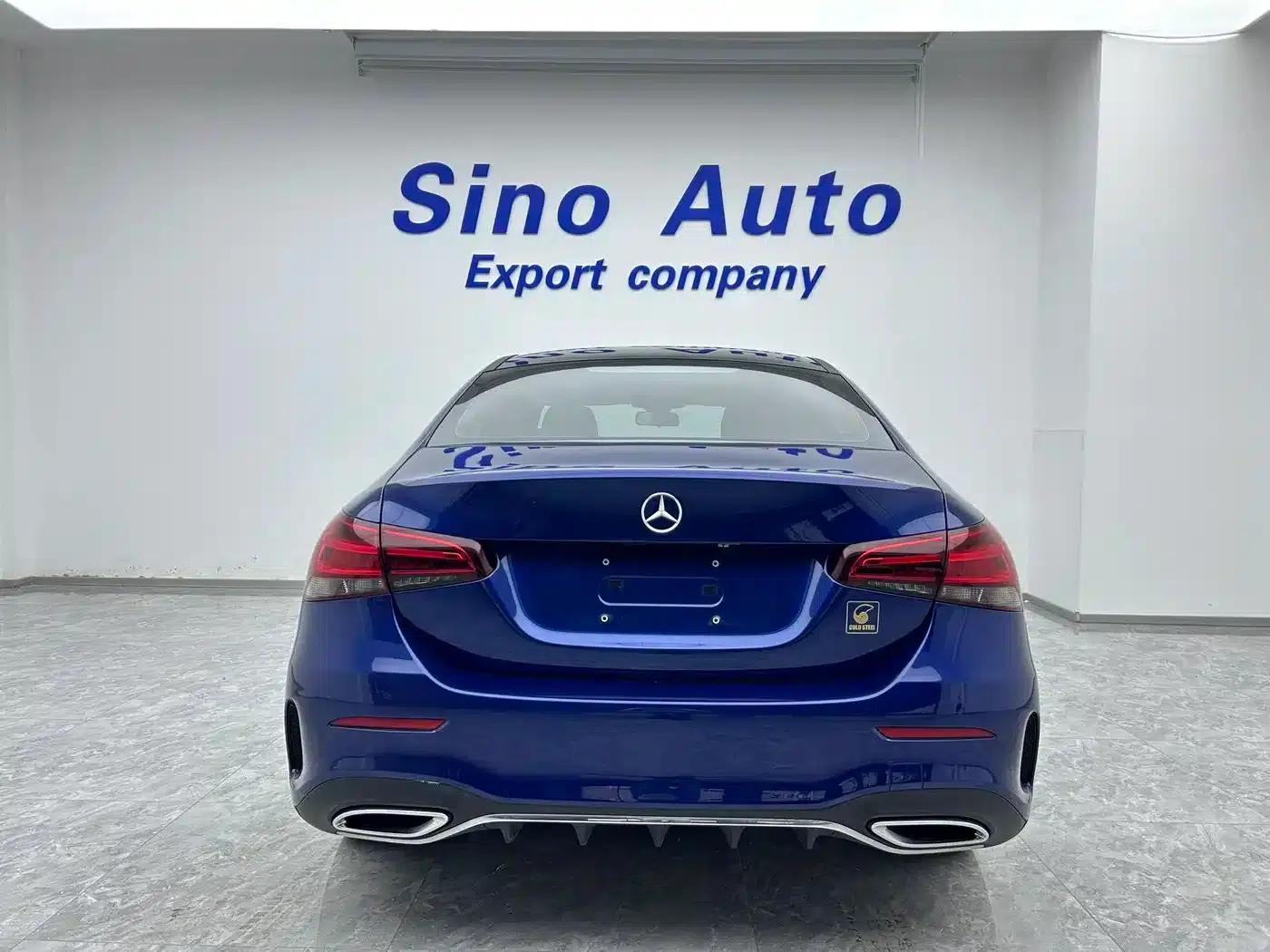 Mercedes-Benz A-Class 2022 Facelift A 180 L Sport Sedan — миниатюра 4
