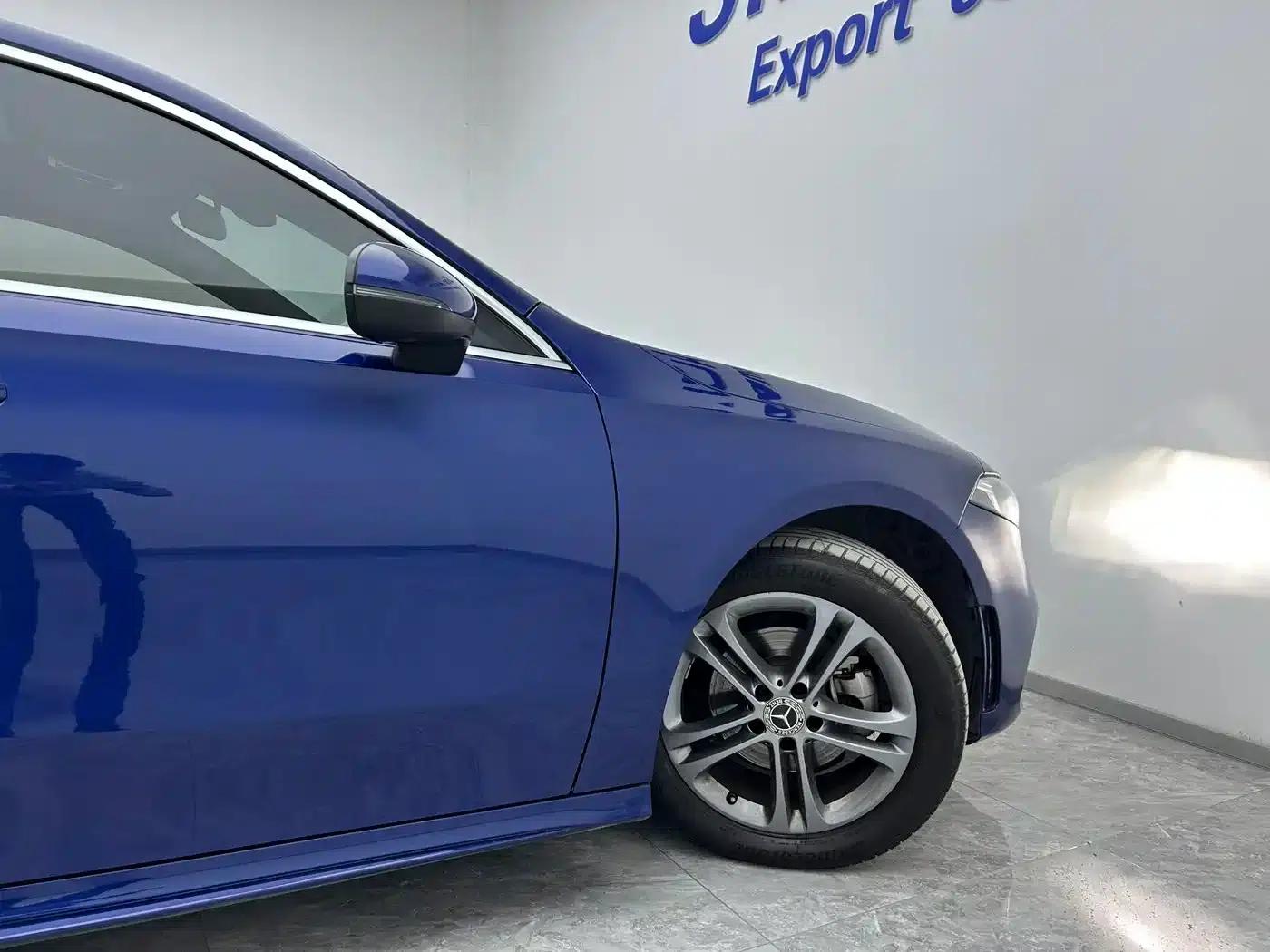 Mercedes-Benz A-Class 2022 Facelift A 180 L Sport Sedan — миниатюра 8