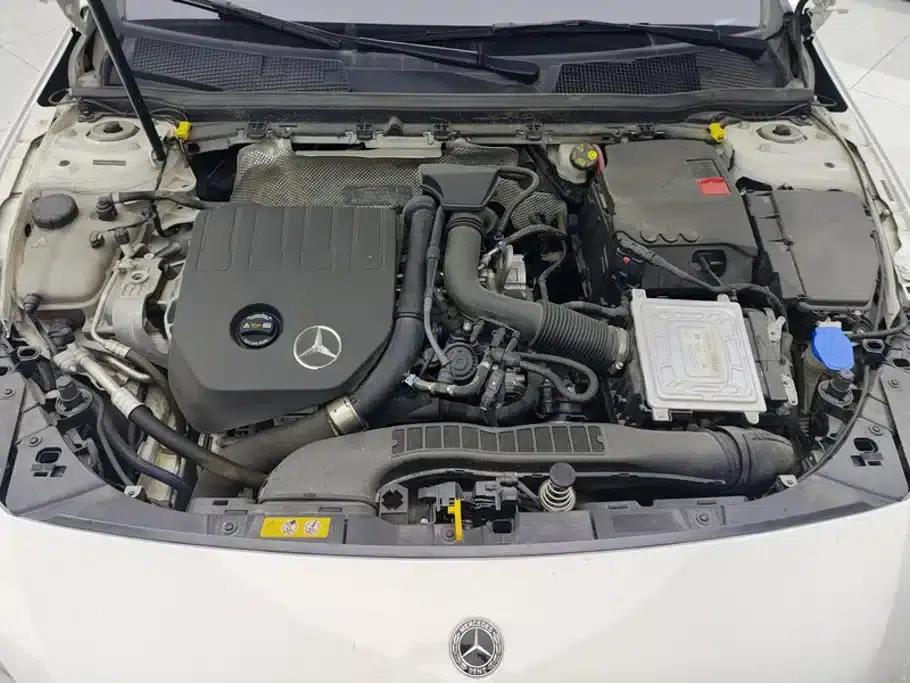 Mercedes-Benz A-Class 2022 Facelift II A 200 L Sport Sedan Fashion Edition — миниатюра 10
