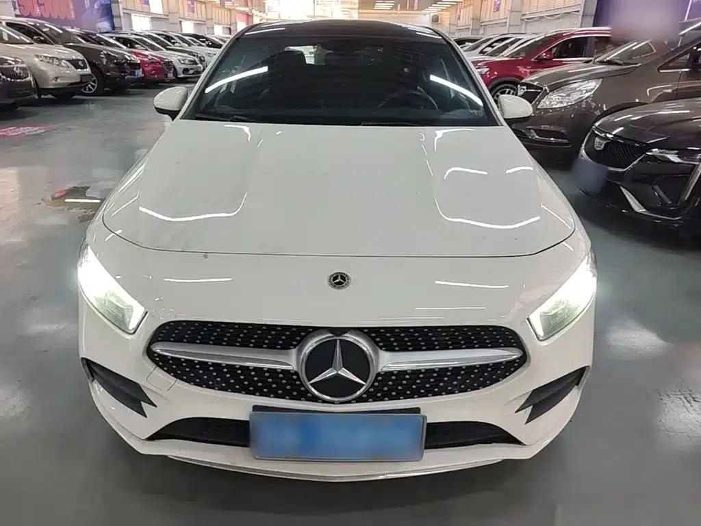 Mercedes-Benz A-Class 2022 Facelift A 200 L Sport Sedan Fashion Model — миниатюра 3