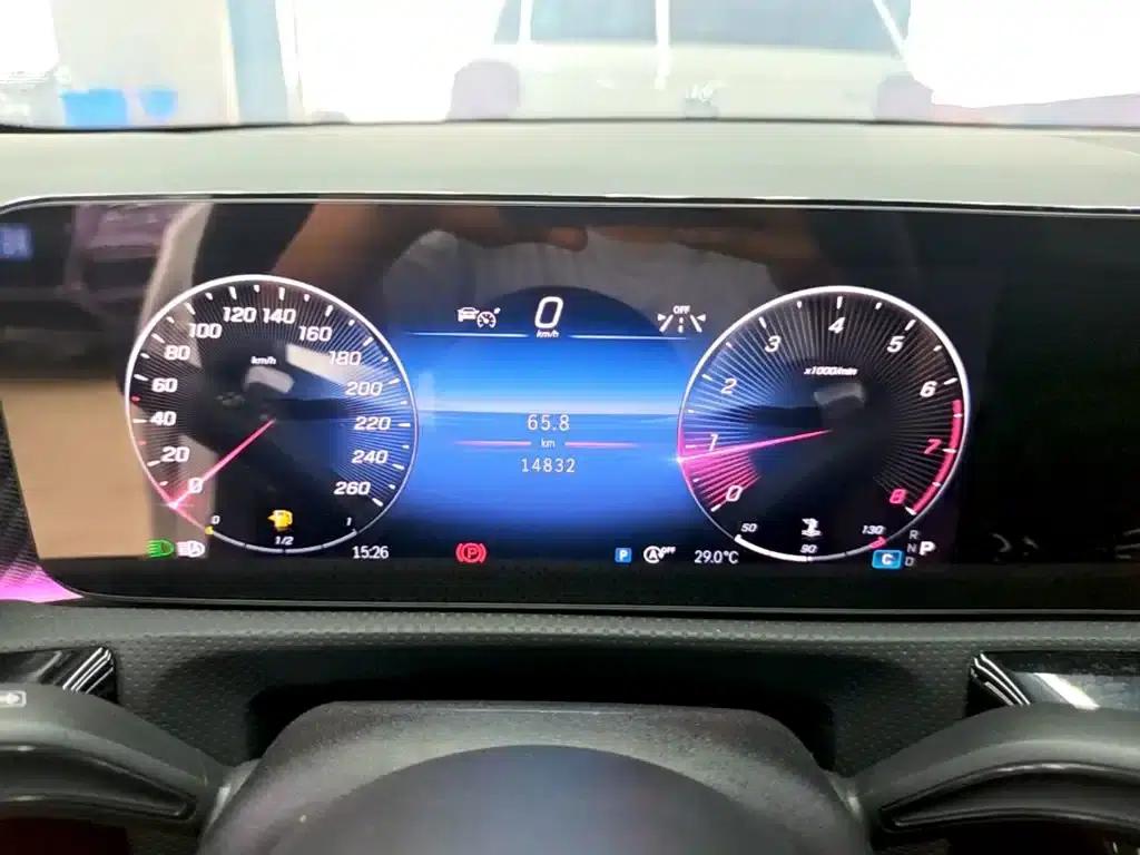 2023 Mercedes-Benz A-Class A 200 L Fashion Edition — миниатюра 12