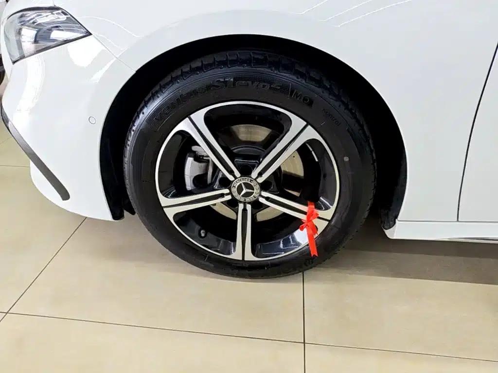 2023 Mercedes-Benz A-Class A 200 L Fashion Edition — миниатюра 23