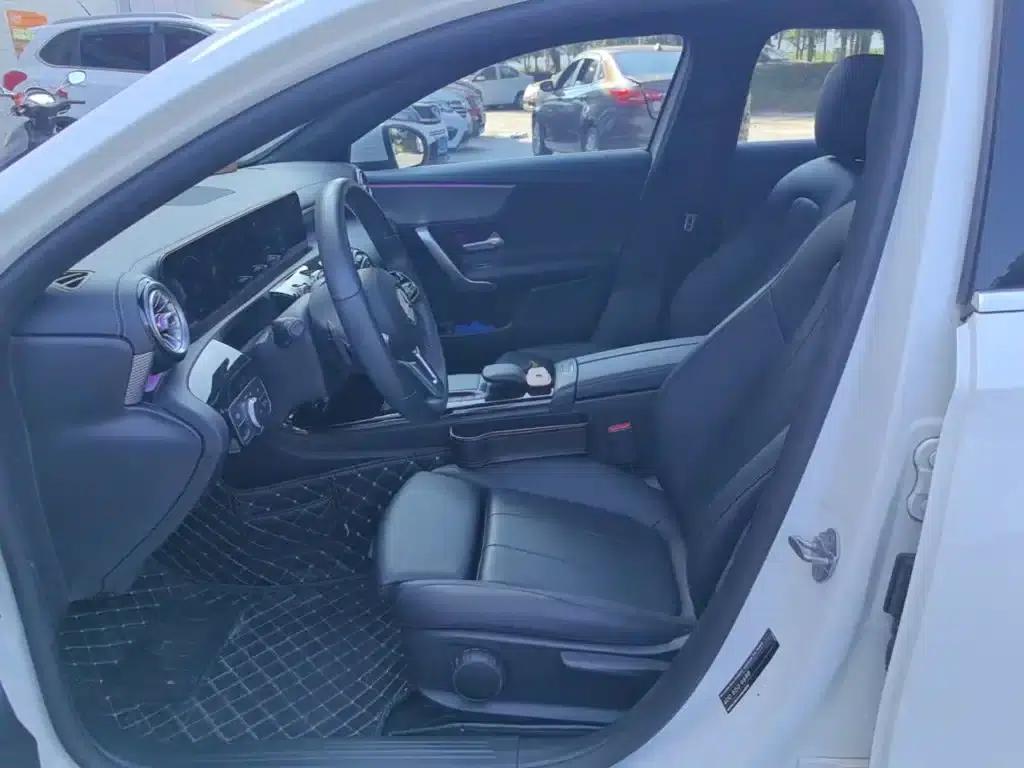 2022 Mercedes-Benz A-Class A 180 L Sport Sedan — миниатюра 15