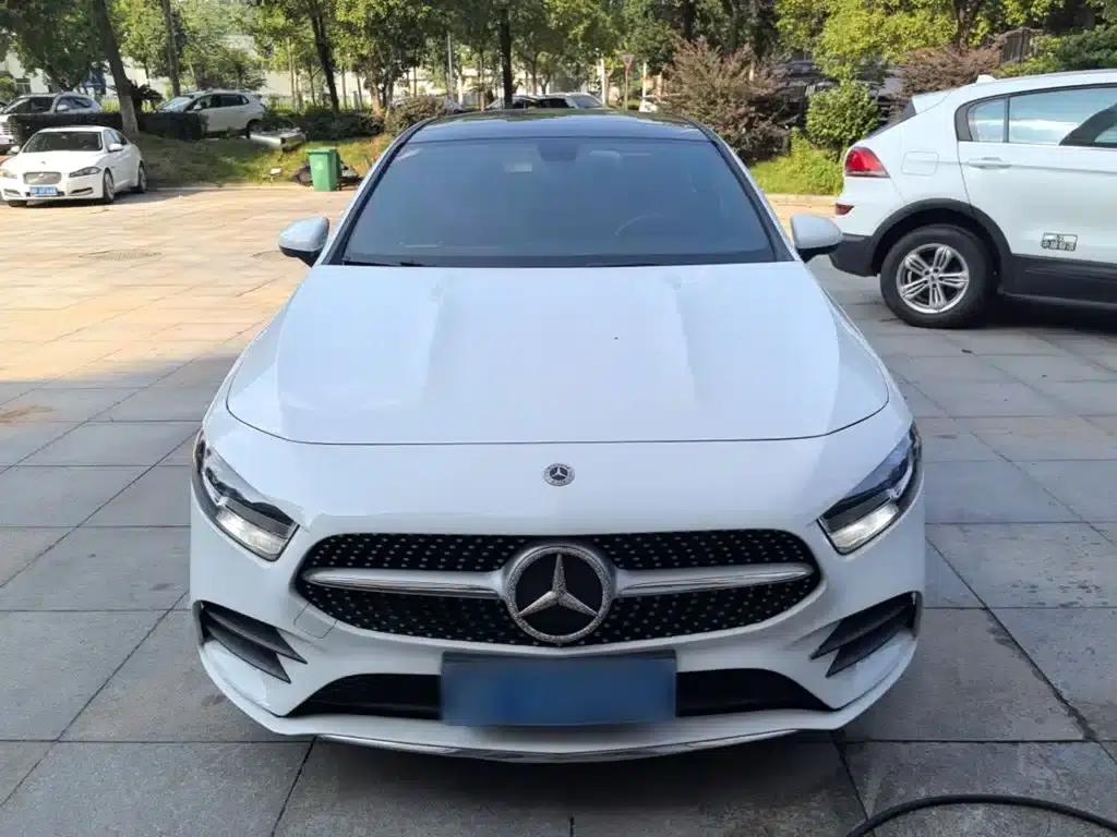 2022 Mercedes-Benz A-Class A 180 L Sport Sedan — миниатюра 3