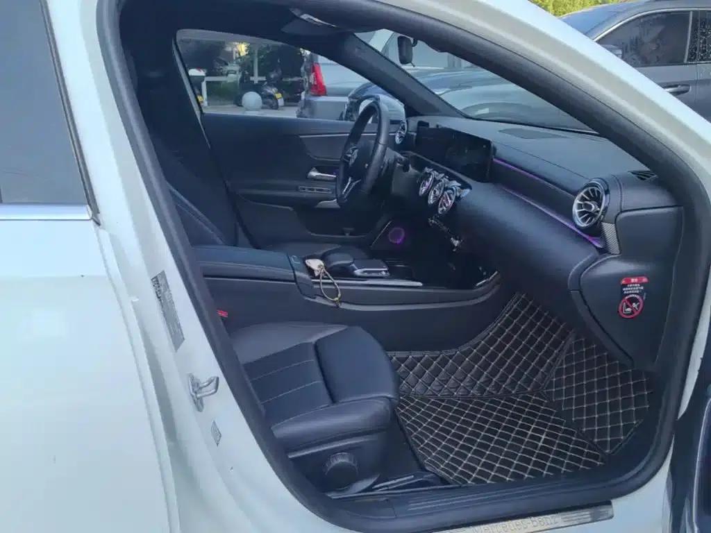 2022 Mercedes-Benz A-Class A 180 L Sport Sedan — миниатюра 25