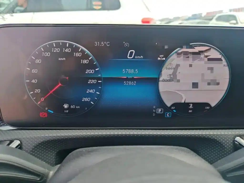 Mercedes-Benz A-Class 2022 Facelift III A 200 L Sport Sedan Fashion Edition — миниатюра 12