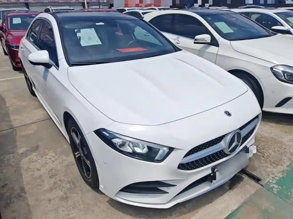 Mercedes-Benz A-Class 2022 Facelift III A 200 L Sport Sedan Fashion Edition — миниатюра 4