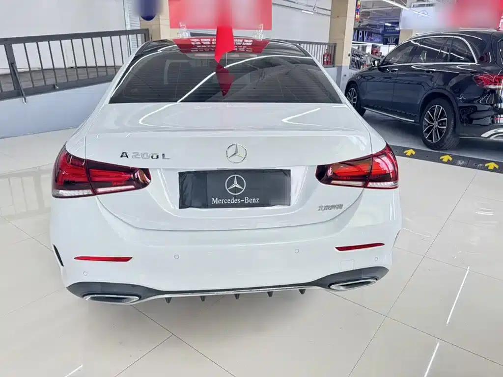 Mercedes-Benz A-Class 2020 A 200 L Sport Sedan — миниатюра 7