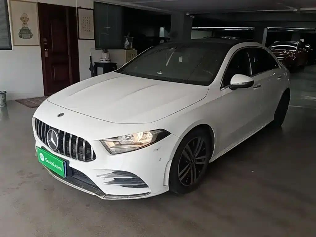 2019 Mercedes-Benz A-Class A 180 L Sport Sedan — миниатюра 1