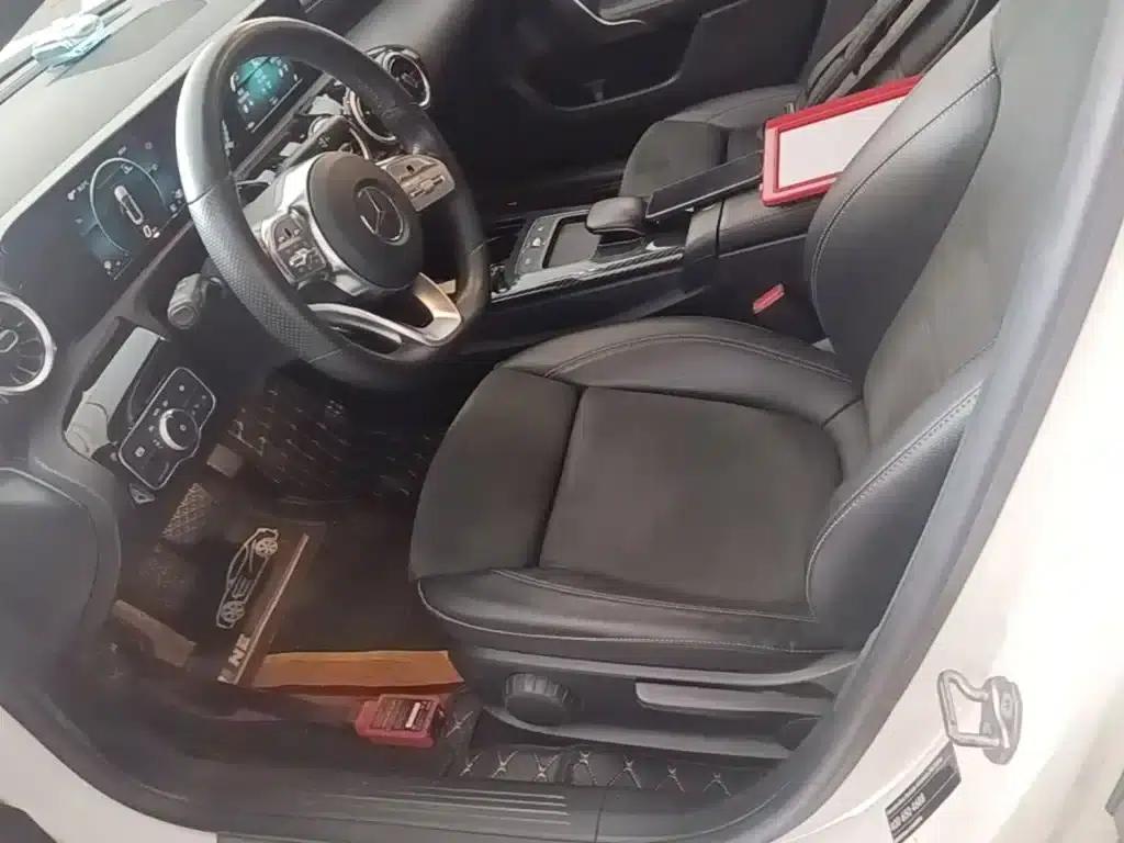 2019 Mercedes-Benz A-Class A 180 L Sport Sedan — миниатюра 15