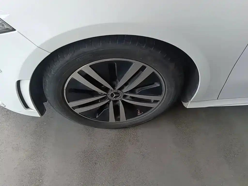 2019 Mercedes-Benz A-Class A 180 L Sport Sedan — миниатюра 23