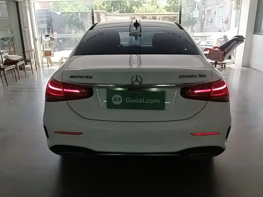 2019 Mercedes-Benz A-Class A 180 L Sport Sedan — миниатюра 6